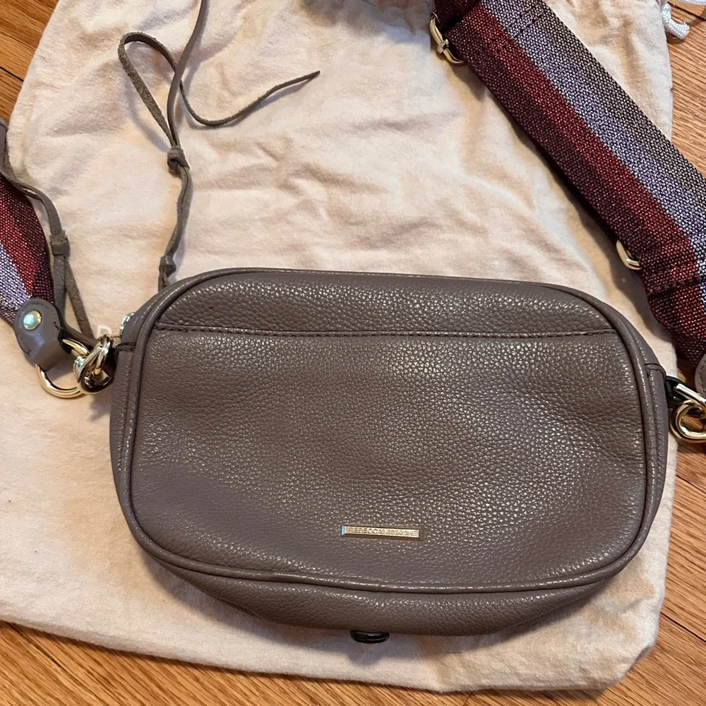 Rebecca Minkoff blythe guitar strap crossbody - Picture 3 of 5